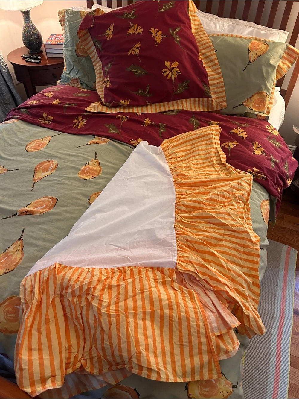 Pine Cone Hill Daisy & Pear Droll Designs Comforter Set